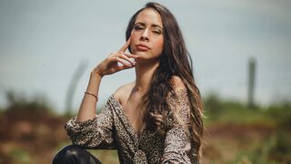 Kostenlos Nackt KaremThomas