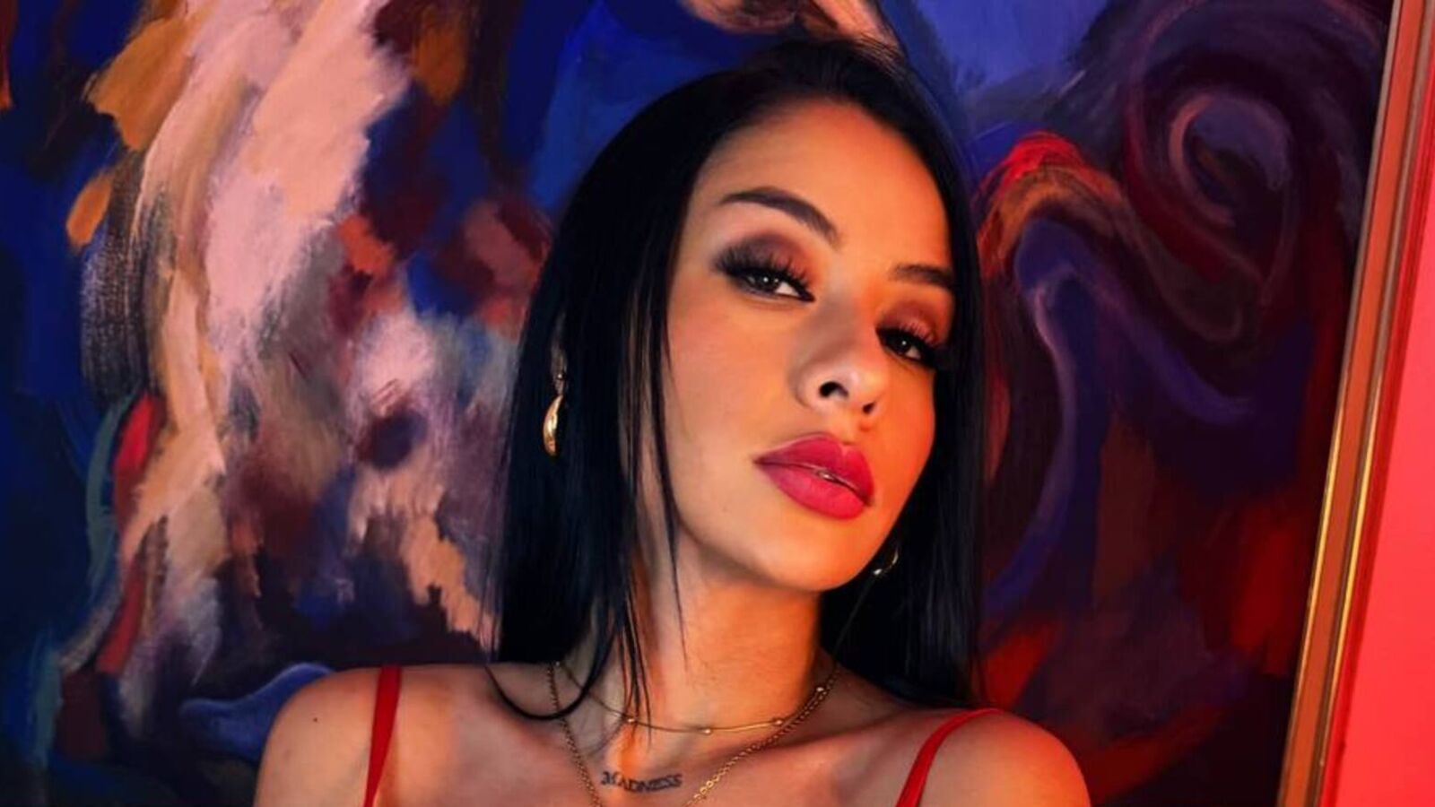 SaraBuren erotic portrait