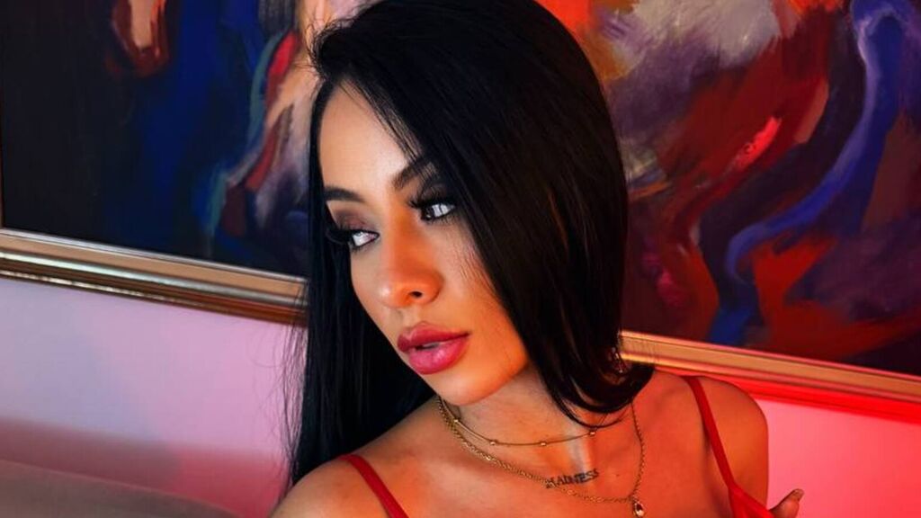 Sex chat gratuit in direct cu SaraBuren pe LiveJasmin
