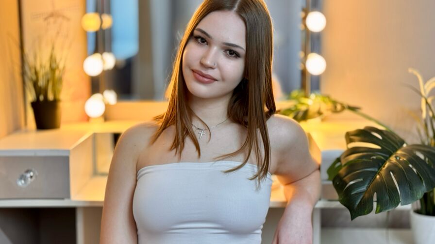 Watch HannahSoul live on Widestreams