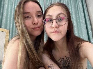 EsmaAndPetra Cam sex chats