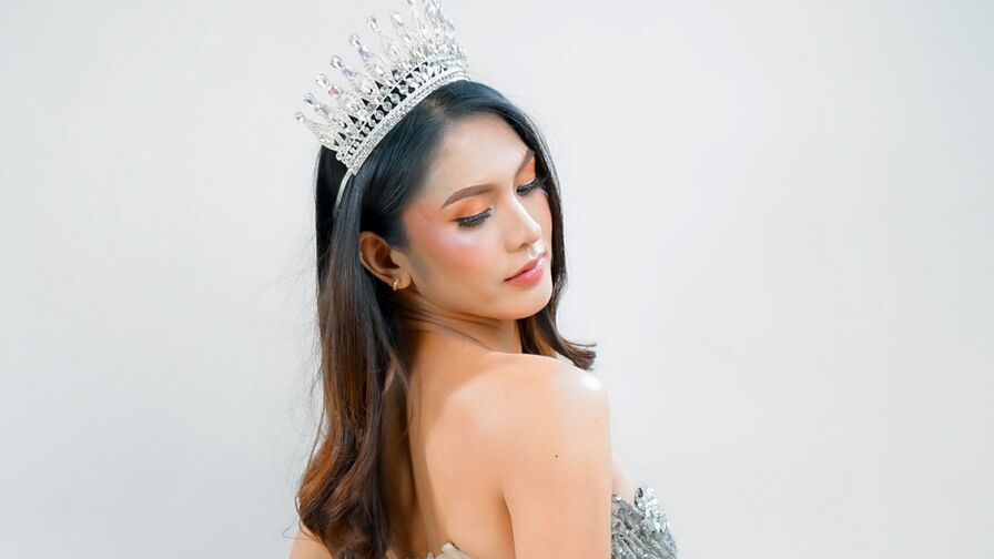 SharmGarcia live cam model