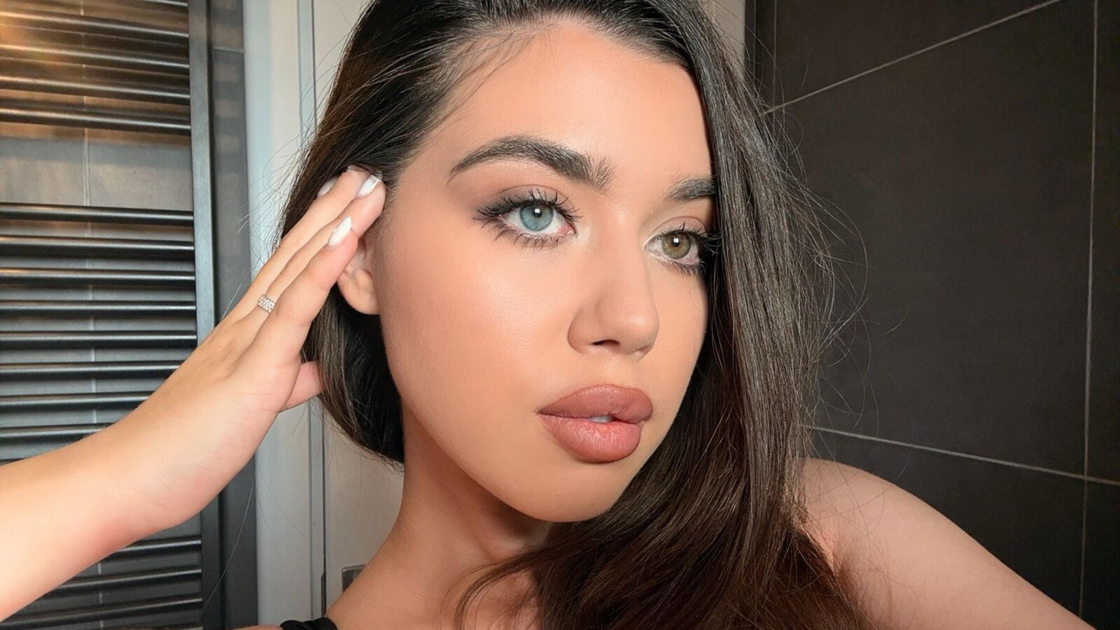 ClaireJenner glamour portrait
