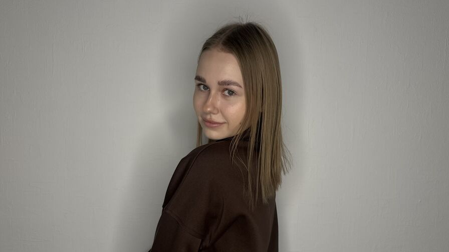 Watch KaylaBradley live on shemalefreeporn.net