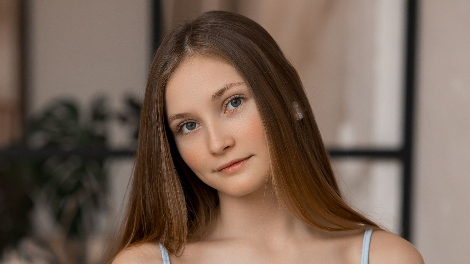 AfraCunard glamour portrait