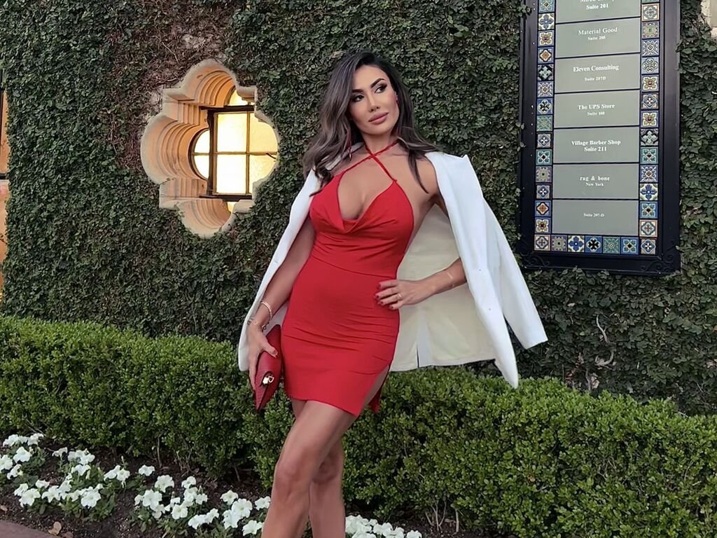 NovaKim LiveJasmin model