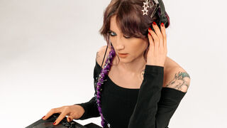 MarianBells similar live stream profile