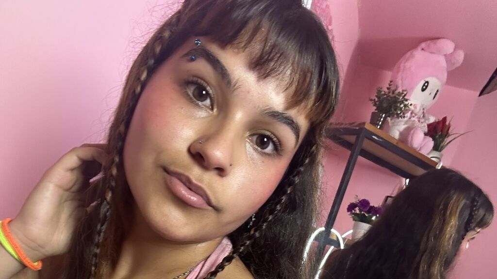 Watch NamiVelle from LiveJasmin on GirlsOfJasmin