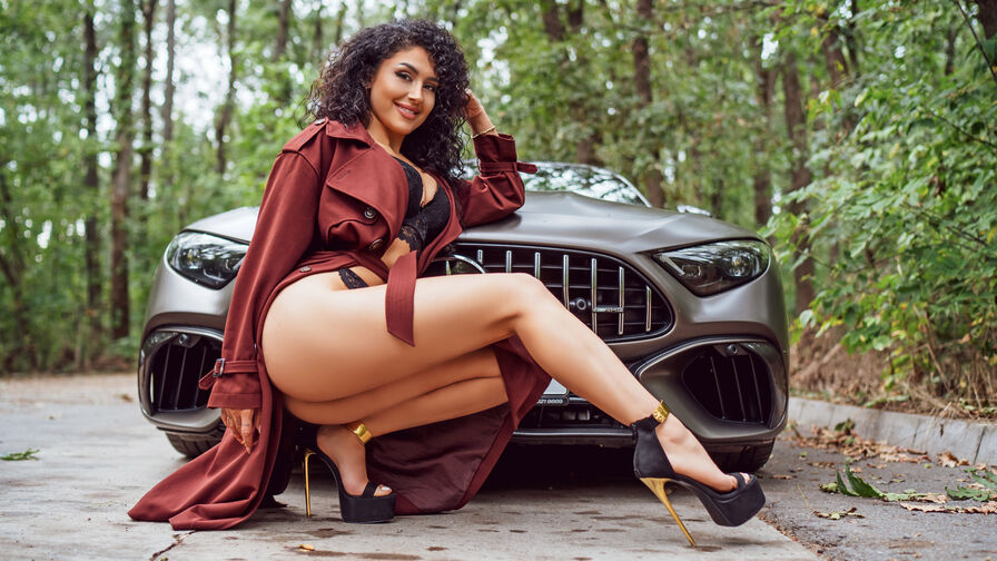 Watch MishaJones live on shemalefreeporn.net