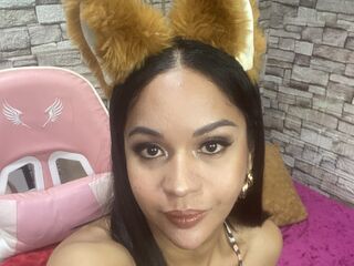 cam chatroom DanayaClark