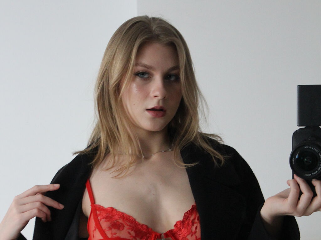 CoventinaHandley Nude