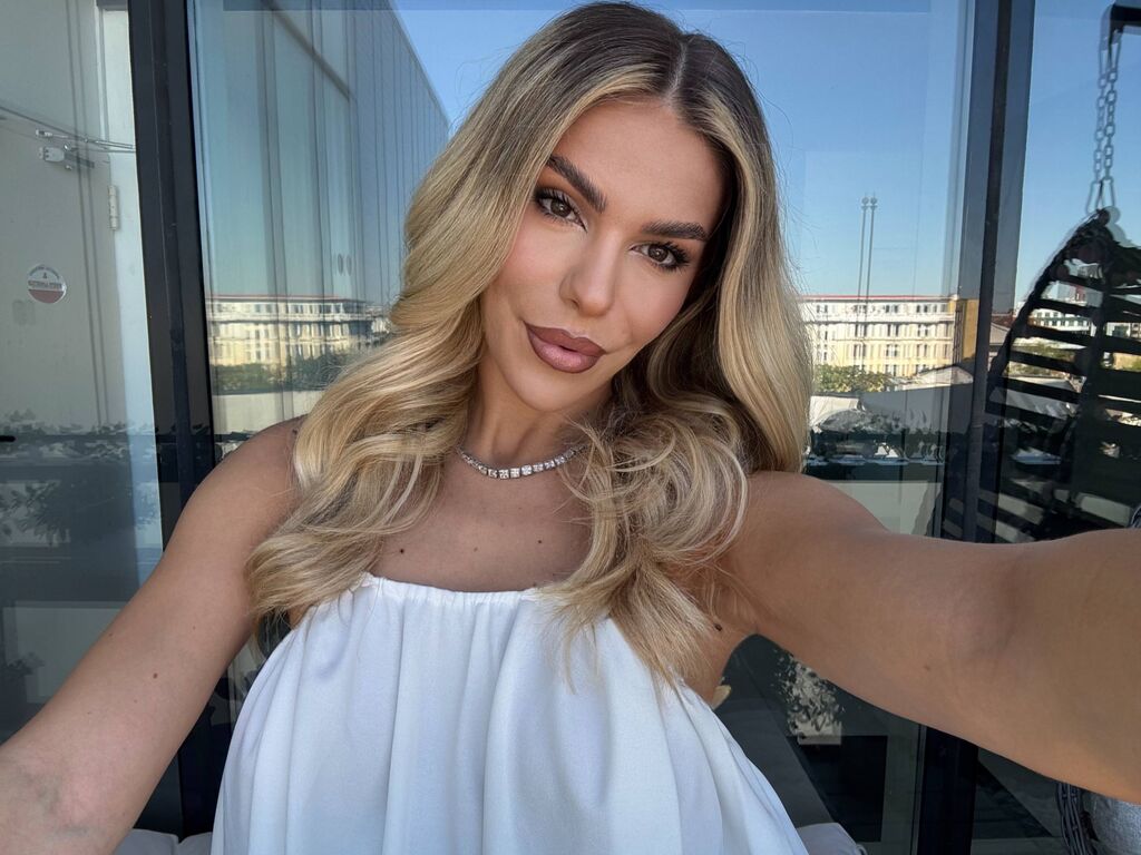 ChloeAmbre age 24