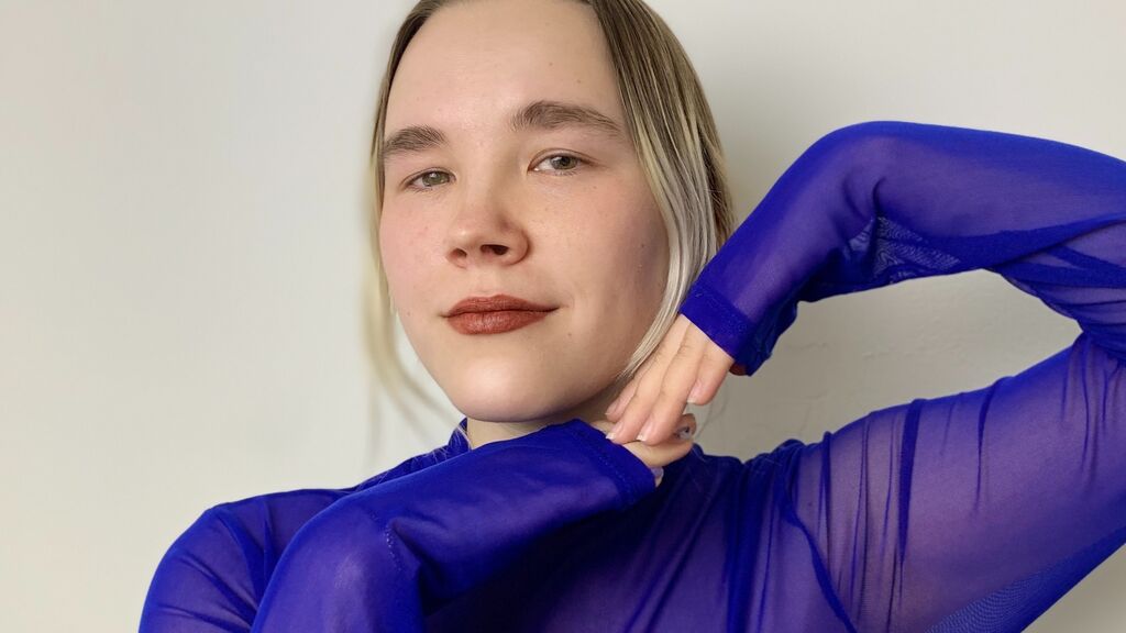 LynnBate online on GirlsOfJasmin