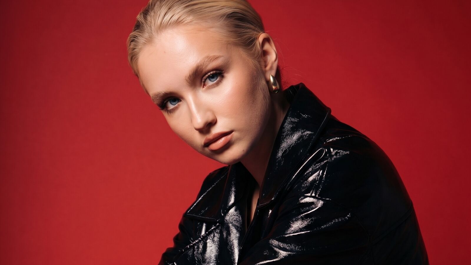 TessaSterling glamour portrait
