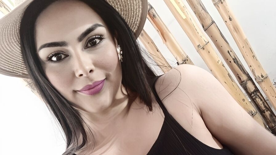 Live Sex Chat with ElizabethBouyer