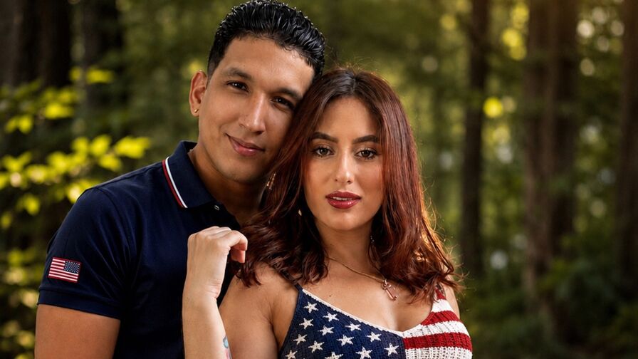 Watch LukeAndSofiabl live on Fleur Mature