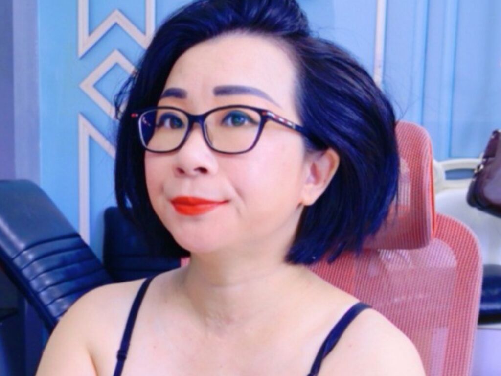 LucianaMecacci online cam girl profile photo