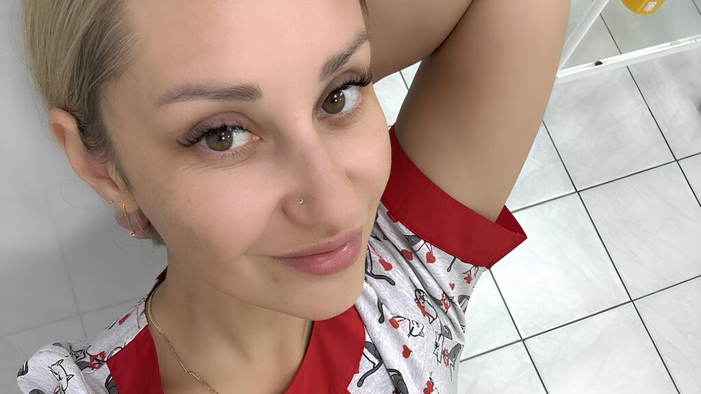 ViktoriaRoosi cover