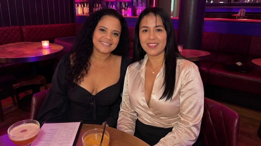 Live Sex Chat with BrielleAndAvriel