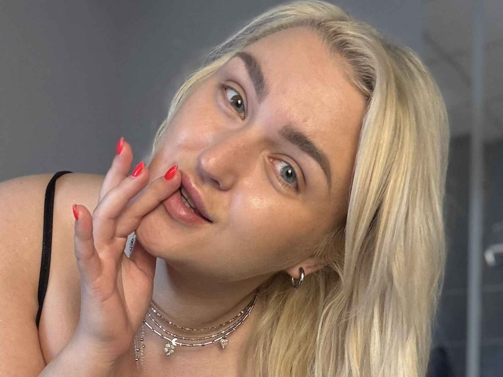 Live cam for AmelieRowan