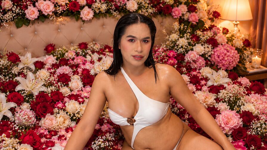 Free Naked MadisonHail