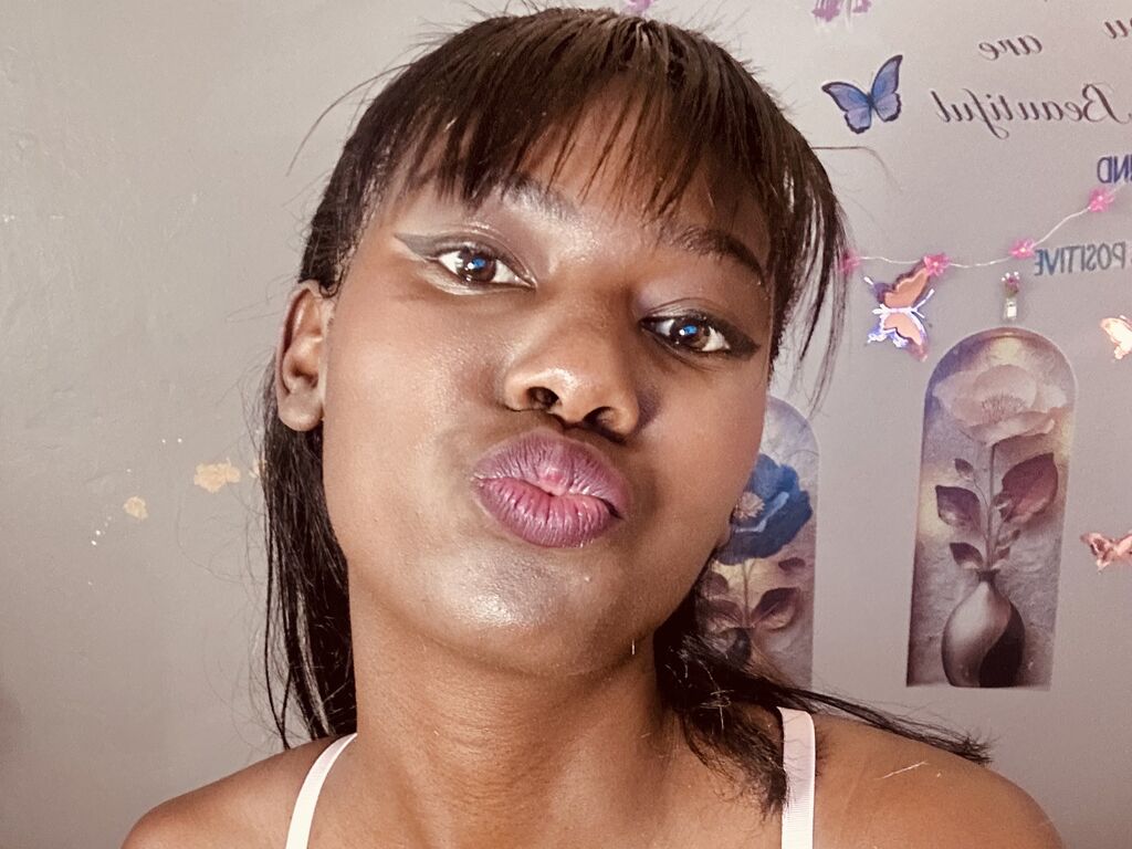 AngieMumue live girl webcam profile