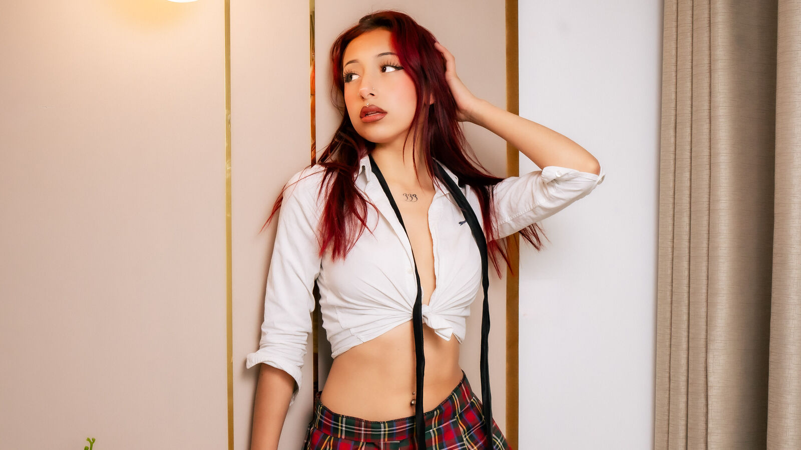 AuroraBellmontk erotic portrait