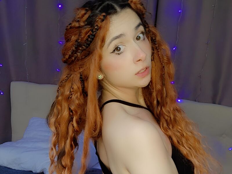 AdrianaClide