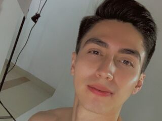 HarleyDrew is a webcam model from Unknown Country age 23