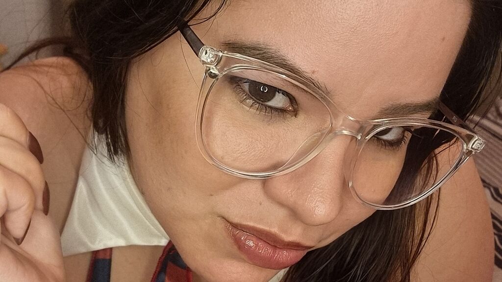 SarahAnders's profile from Jasmin at GirlsOfJasmin'