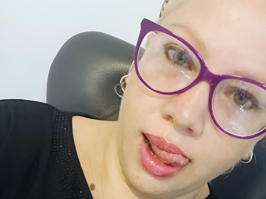 RebbeccaHunter Nude