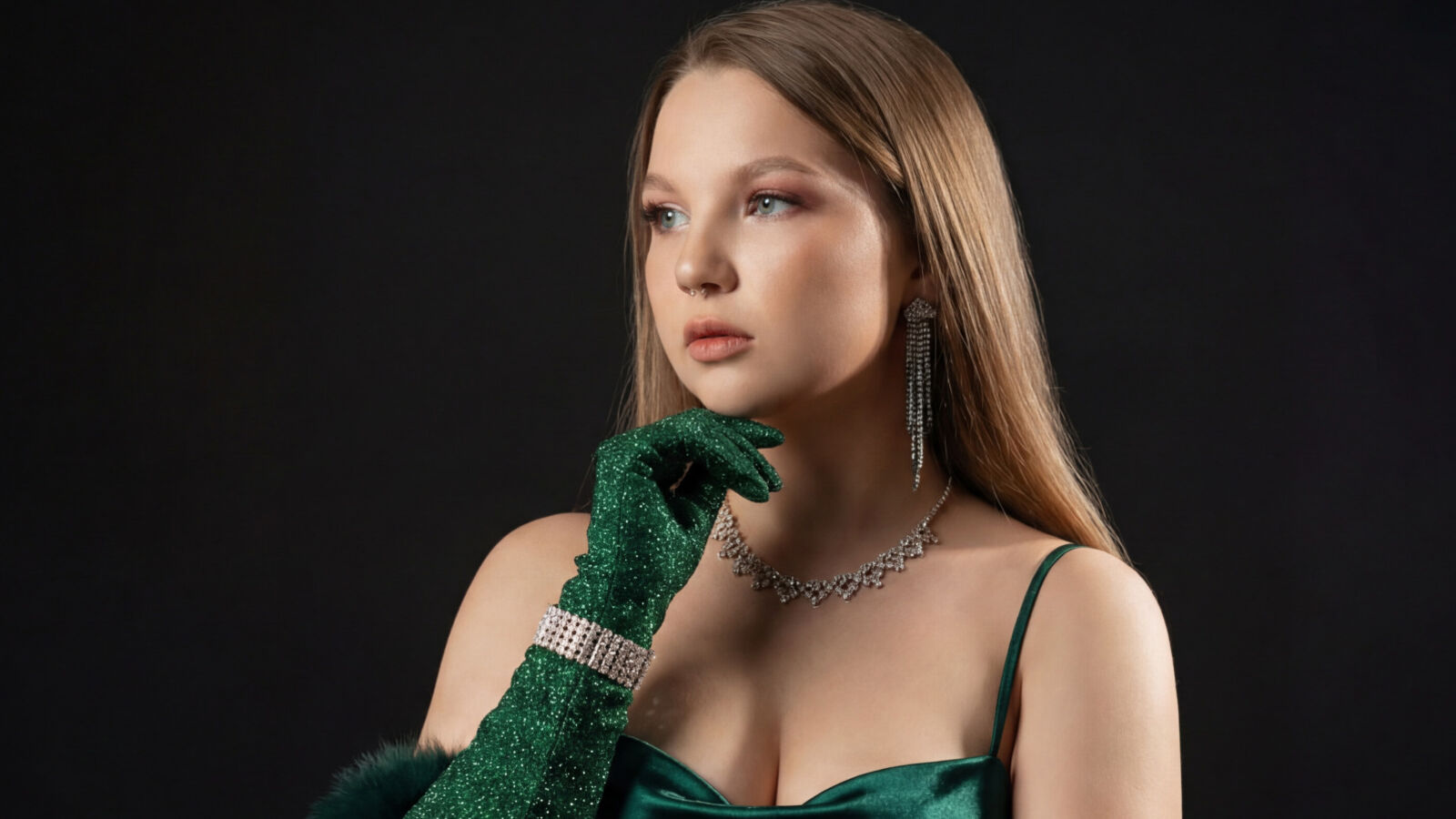 MariaRobinsone erotic portrait