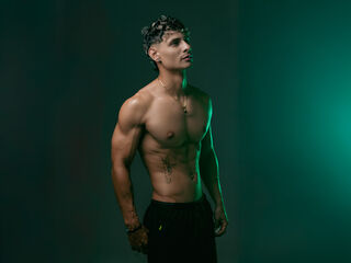 xxx videochat NoahHunter