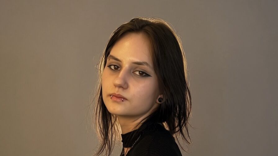 Free Live Sex Chat With OmaMckeithen
