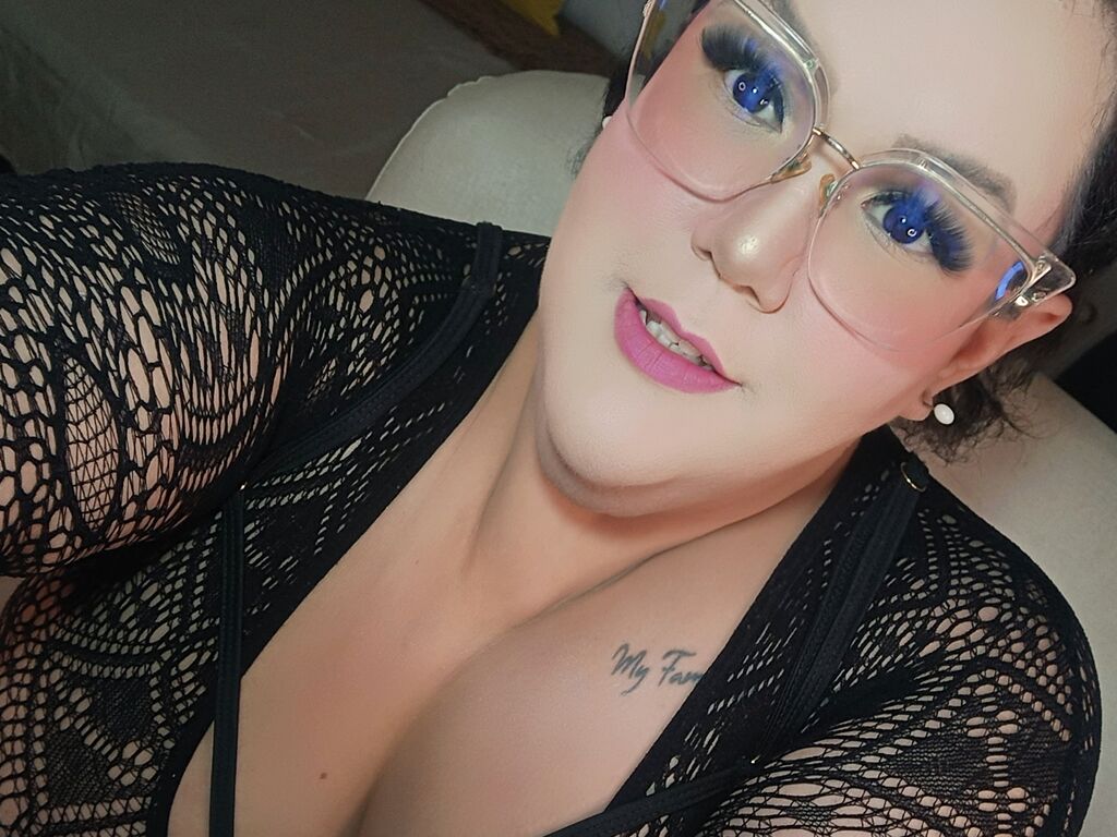 GiaMorryss Nude