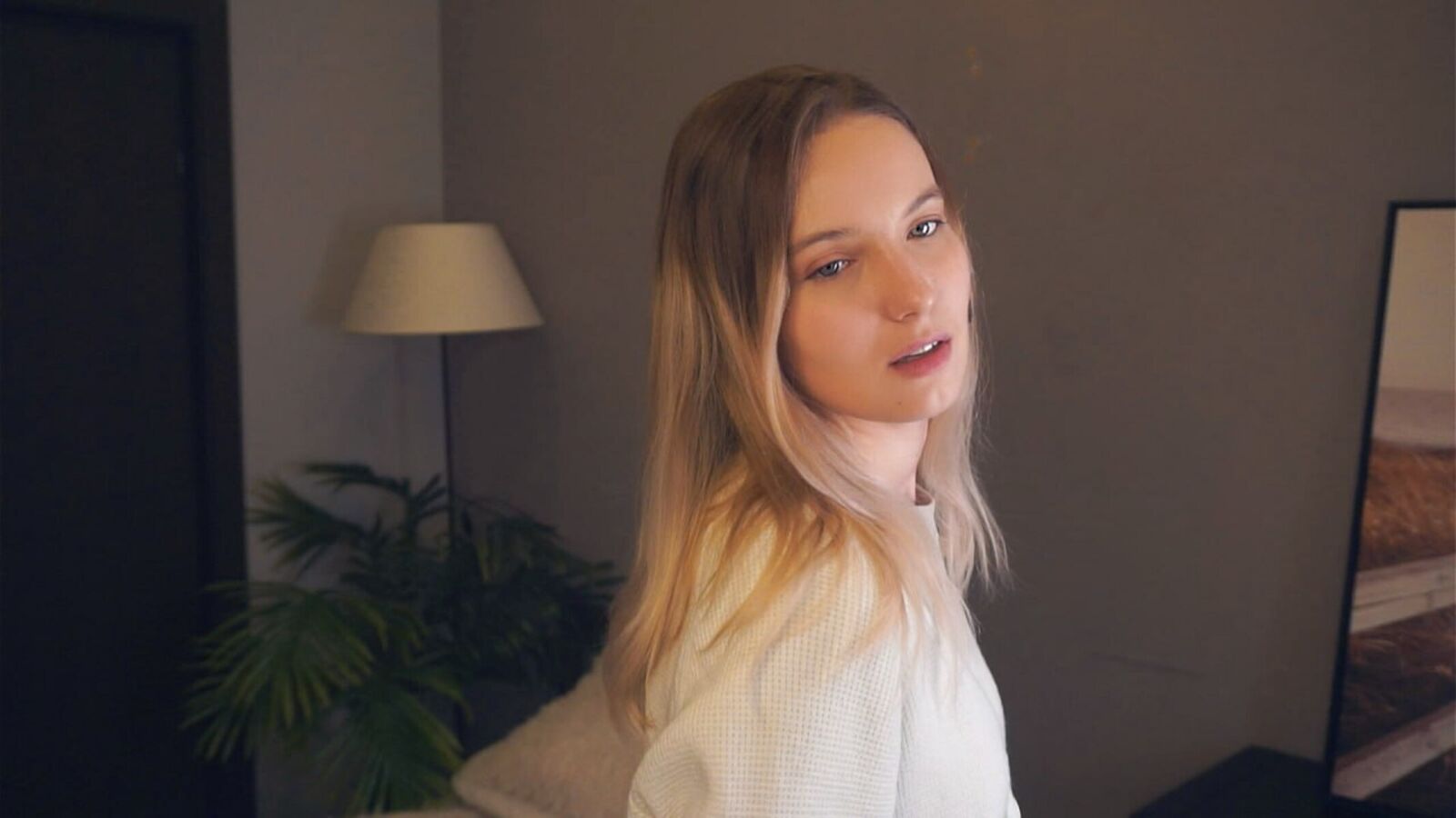 RessieKaua erotic portrait