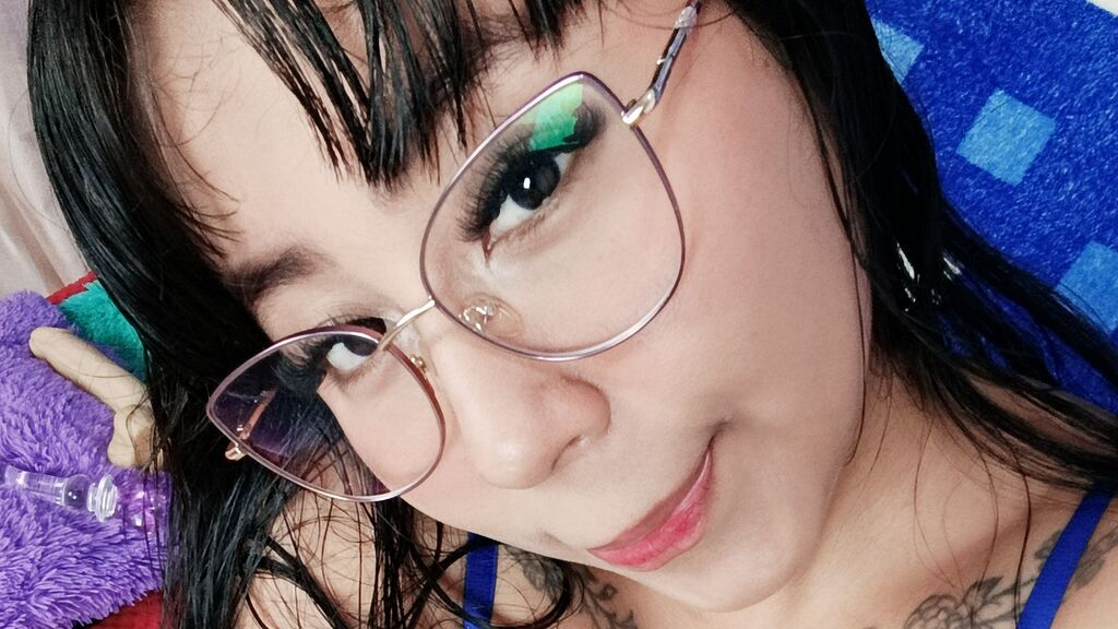 AlejandraHeart live cam model at LiveJasmin