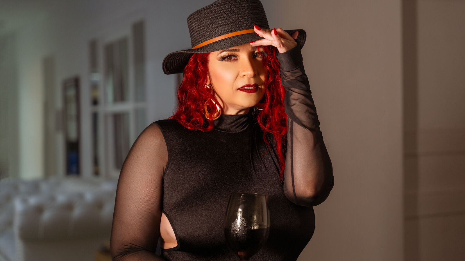 ScarlethVegas erotic portrait