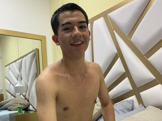 chatroom nude MateusJaxon