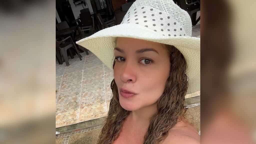 AmbarMontoya live cam model at LiveJasmin