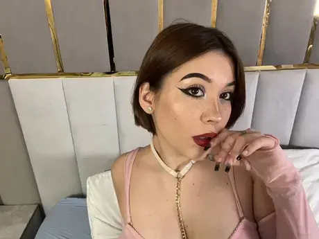 Chat with MinaAustin