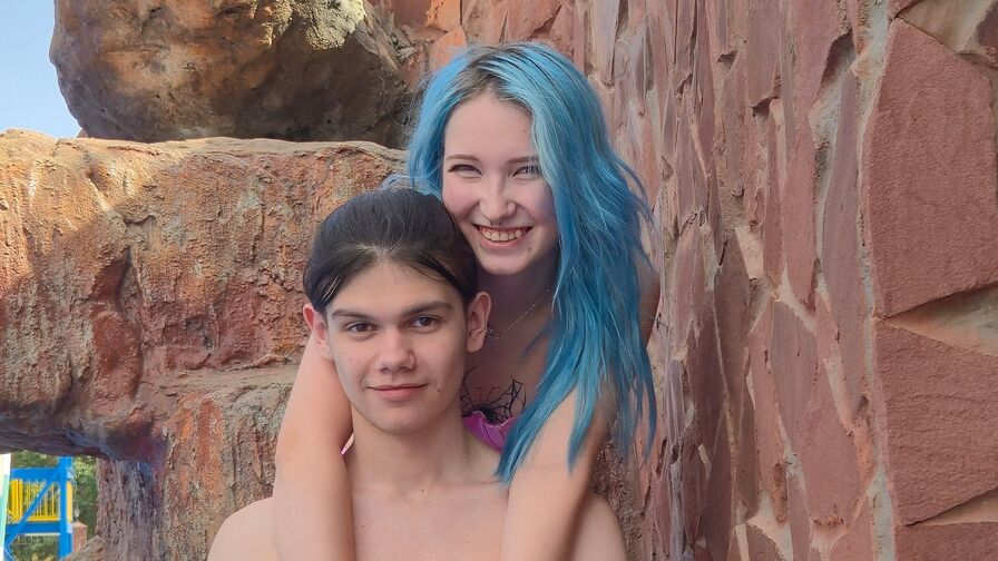 Free Naked LayneAndVanesa