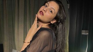 Free Nude SofiaScort