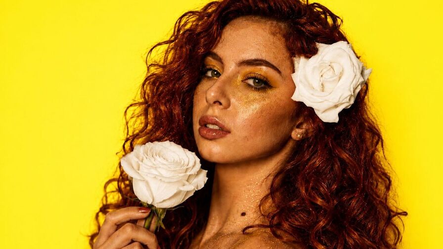 Watch BiancaFlame live on shemalefreeporn.net