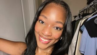 Nicolesolace