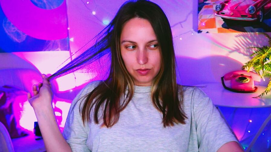 Watch ErinWise live on shemalefreeporn.net