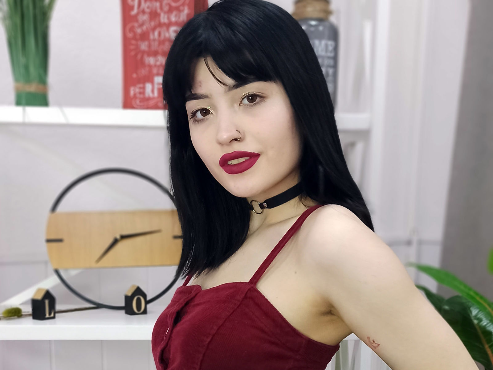 VioletteStark's live cam