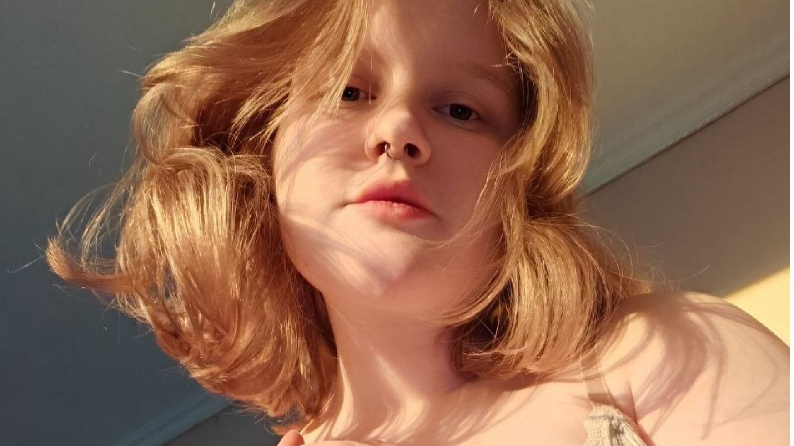 Olivialivoli glamour portrait