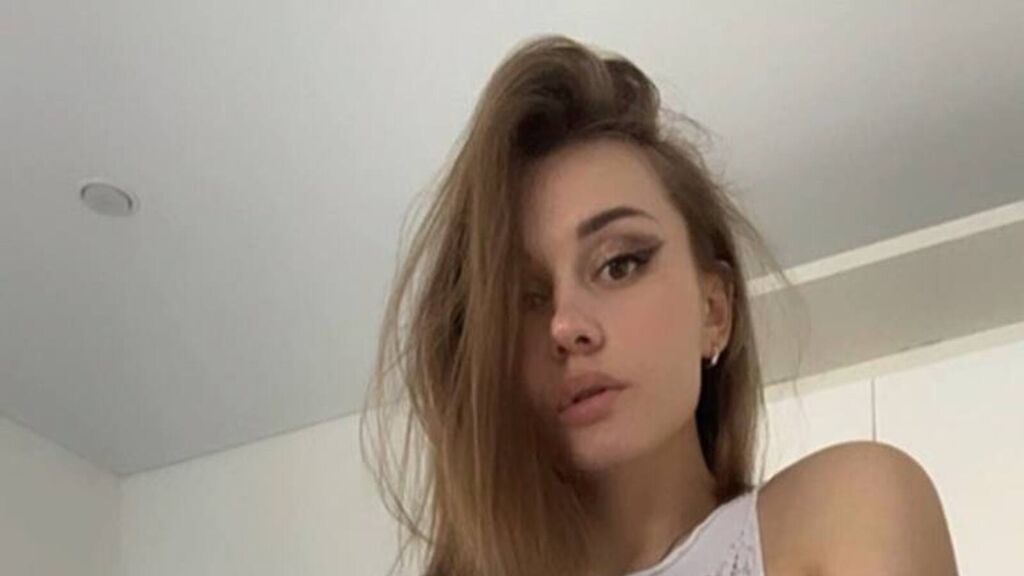 MariamClutter live cam model at LiveJasmin