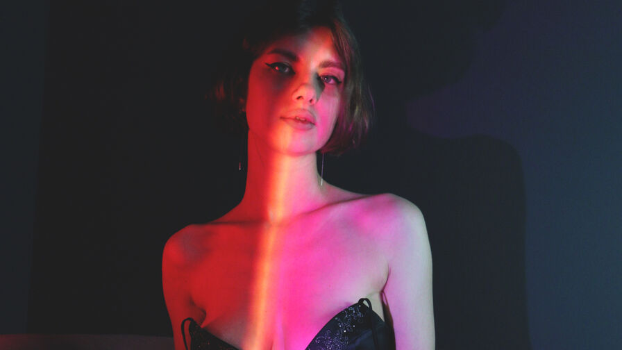 Watch RubyMcEvoy live on Live Cam Index